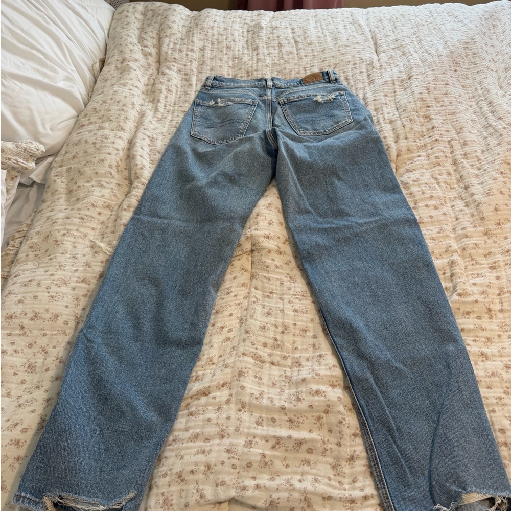 American Eagle Ripped Straight-Leg Blue Jeans - Picture 4 of 8